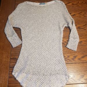 Alice+Olivia tan  loose weave sweater sz XS